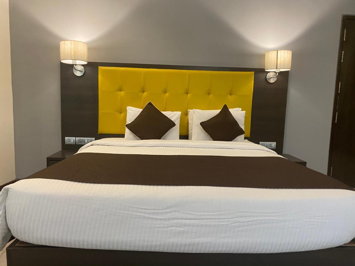 Hotel Mumbai House Airoli, 纳威孟买 外观 照片