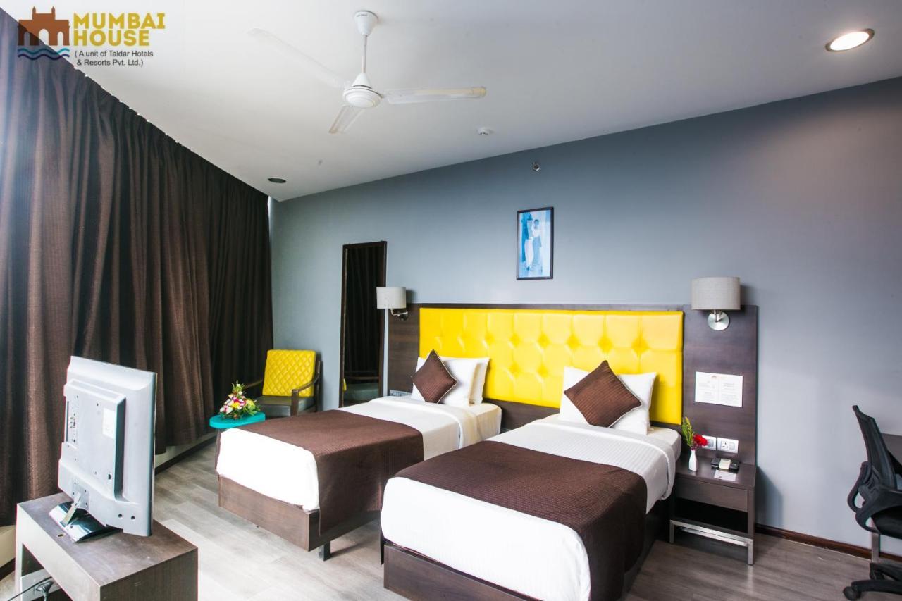 Hotel Mumbai House Airoli, 纳威孟买 外观 照片