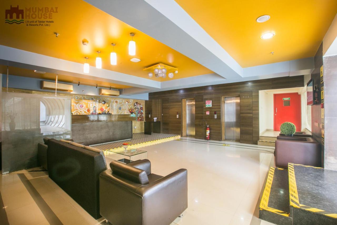 Hotel Mumbai House Airoli, 纳威孟买 外观 照片